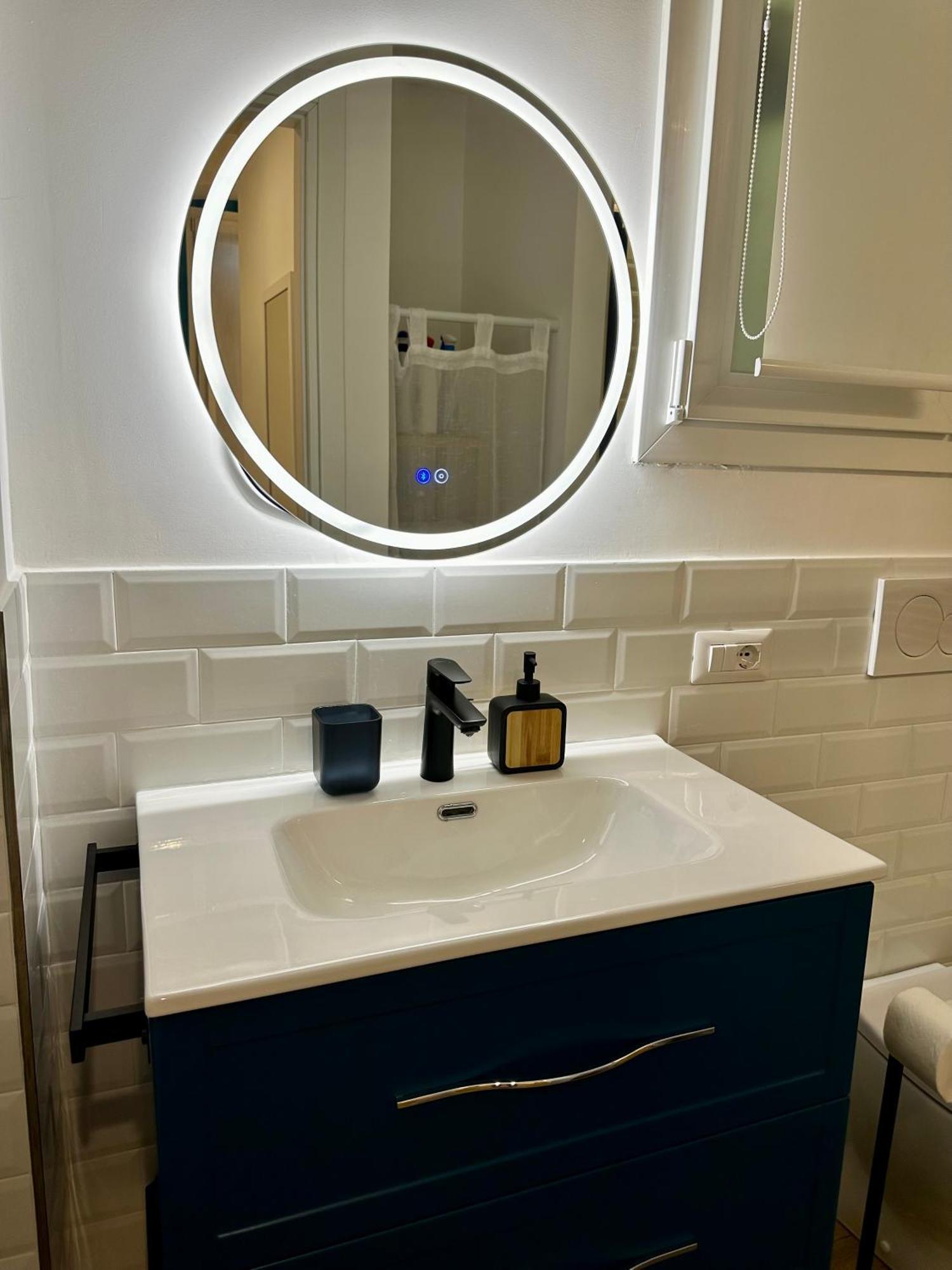 Lr Deluxe Apartments - Porta Venezia - Bilocale Con Giardino Privato มิลาน ภายนอก รูปภาพ