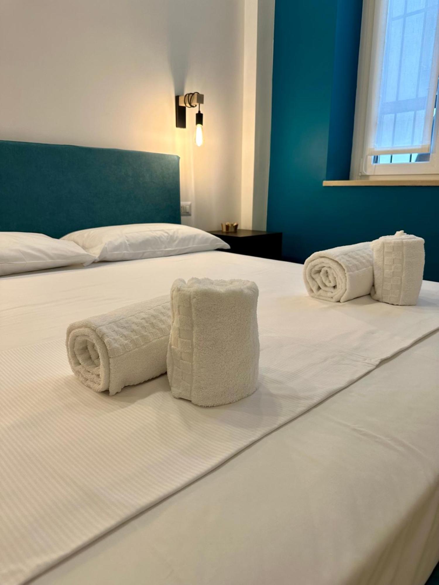 Lr Deluxe Apartments - Porta Venezia - Bilocale Con Giardino Privato มิลาน ภายนอก รูปภาพ