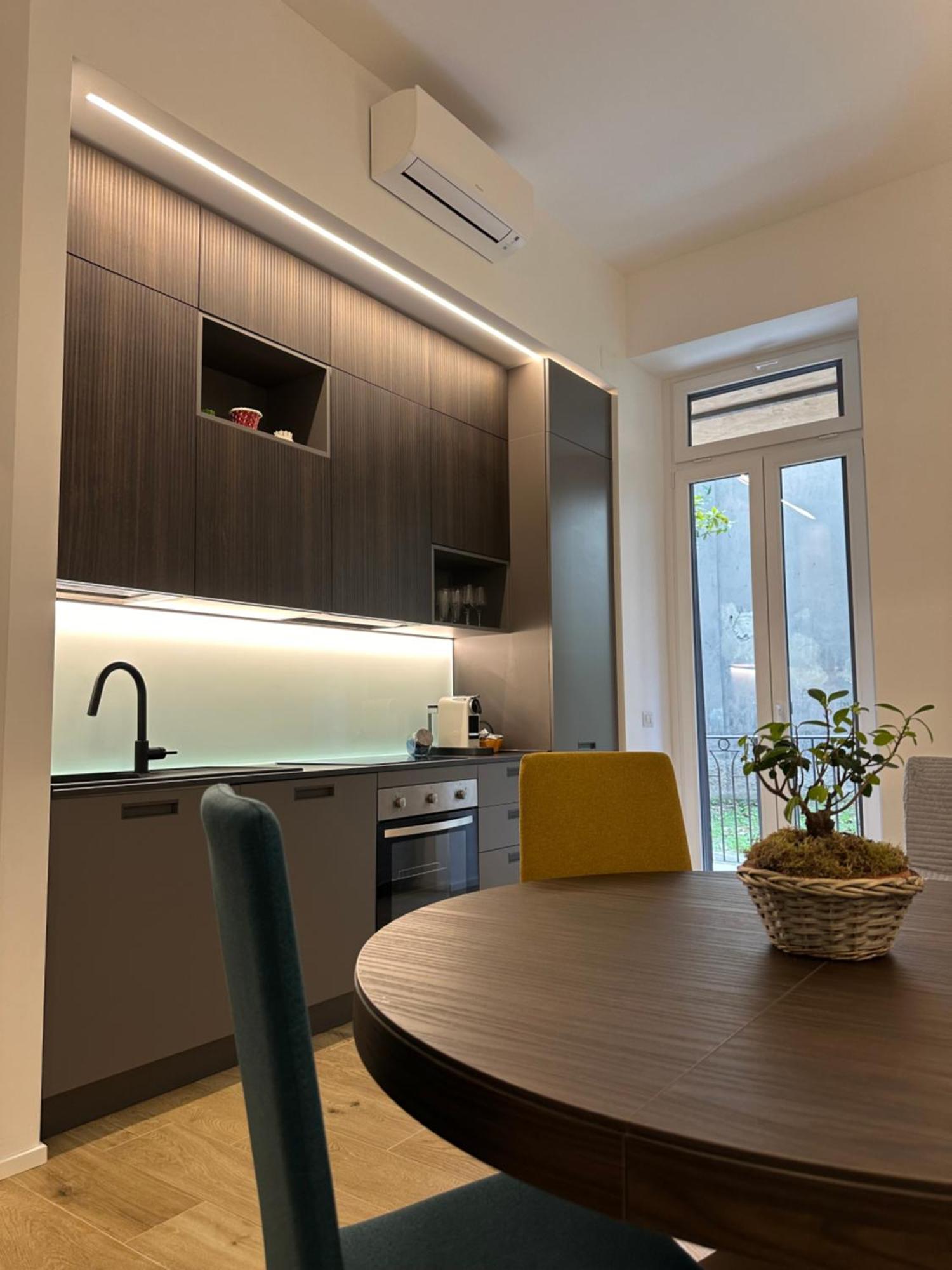 Lr Deluxe Apartments - Porta Venezia - Bilocale Con Giardino Privato มิลาน ภายนอก รูปภาพ