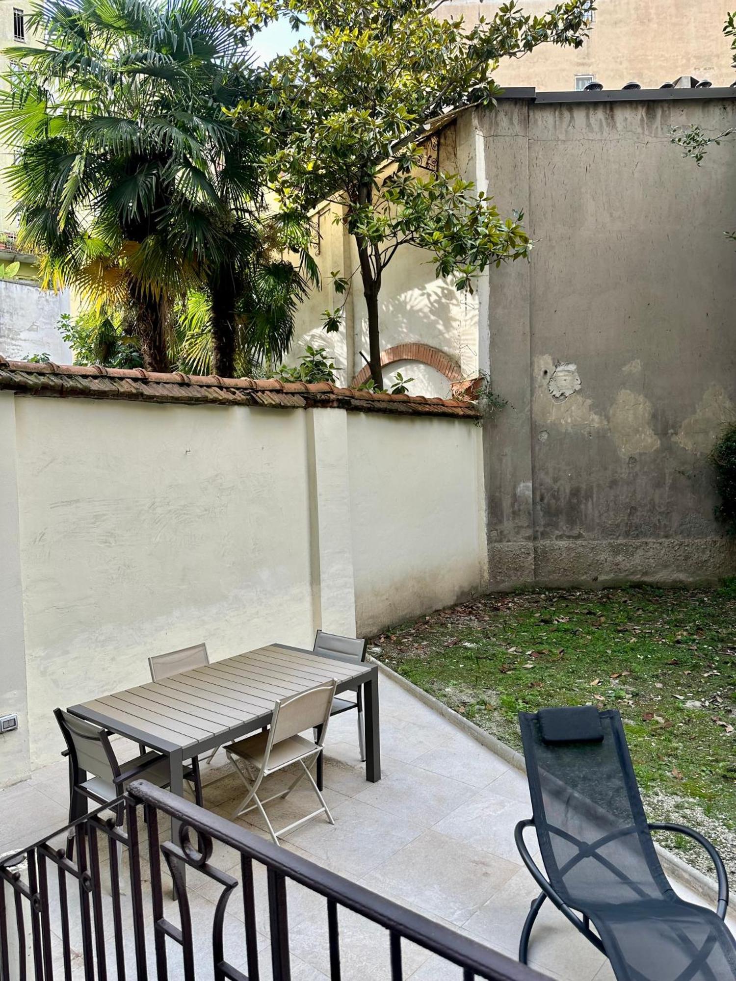 Lr Deluxe Apartments - Porta Venezia - Bilocale Con Giardino Privato มิลาน ภายนอก รูปภาพ
